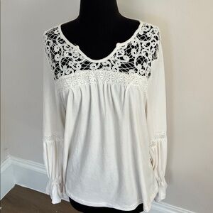 Like new White Long Sleeve Bunulu Blouse with Lace Detail